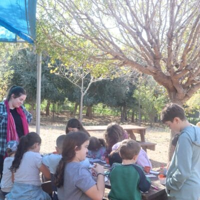 פעילות טו בשבט עם מפוני שלומי